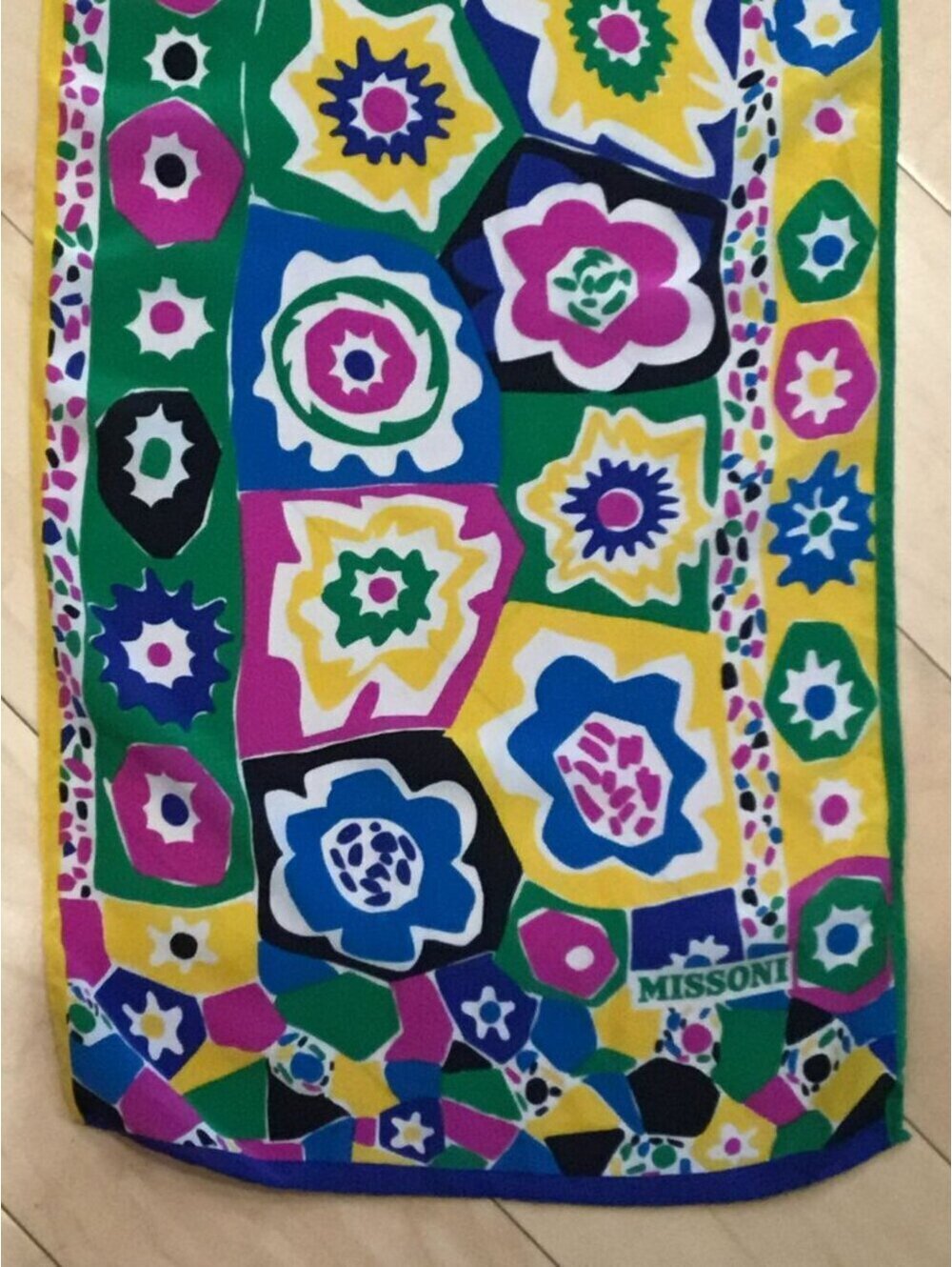Missoni Silk Scarf Colorful Geometric Flower Print Made in Italy 12.5" x 60" - Picture 4 of 6
